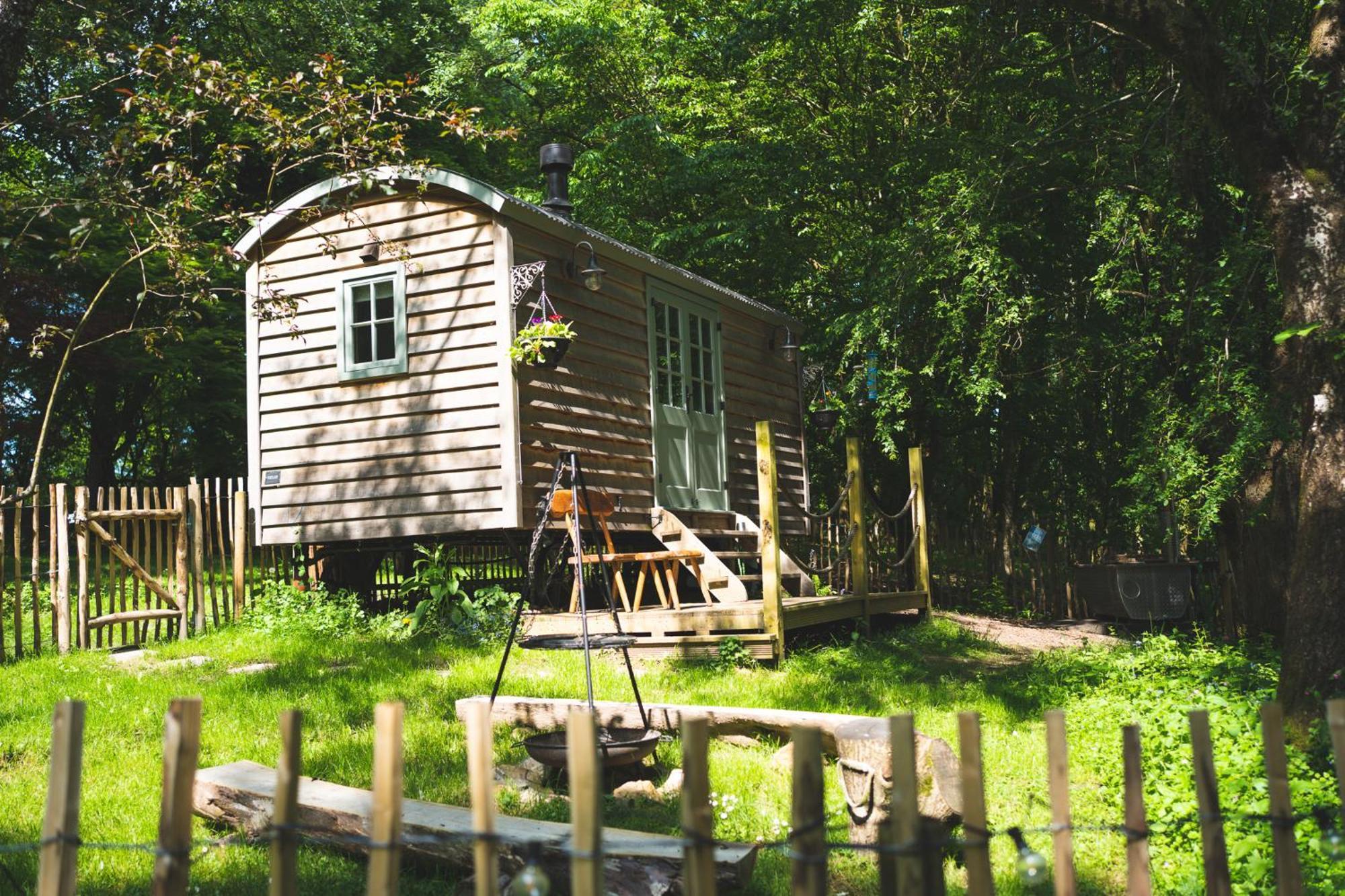 Somerset Shepherds Huts Hotel Winsham Exterior photo